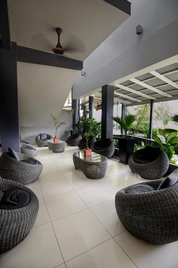 Gazelle International Hotel Κοκόπο Εξωτερικό φωτογραφία